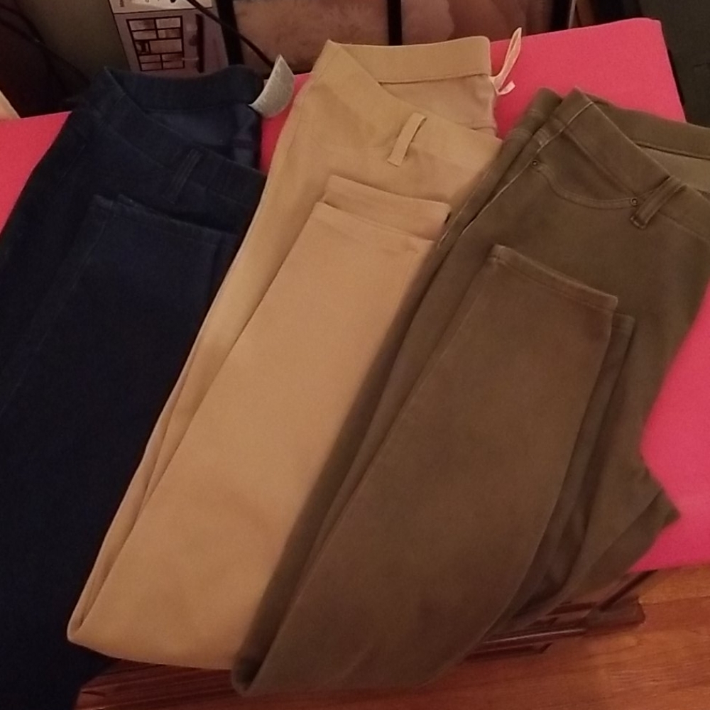 Lot of 3 stretch jeggings
